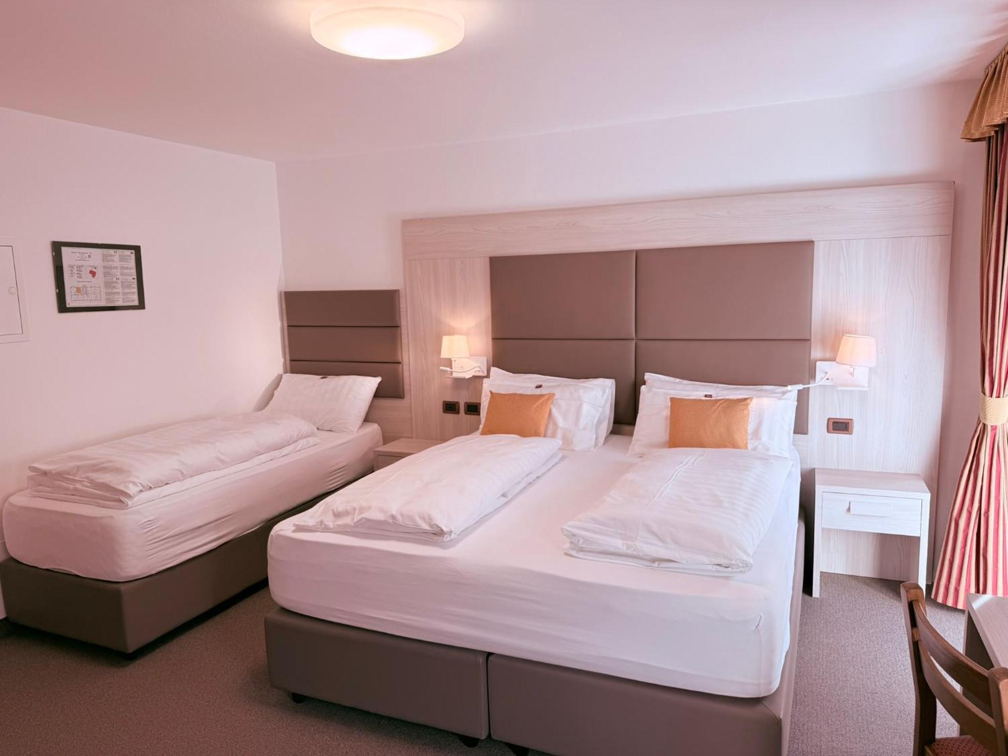 Hotel Rosalpina Soraga Εξωτερικό φωτογραφία