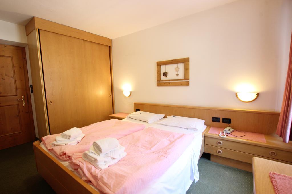 Hotel Rosalpina Soraga Εξωτερικό φωτογραφία